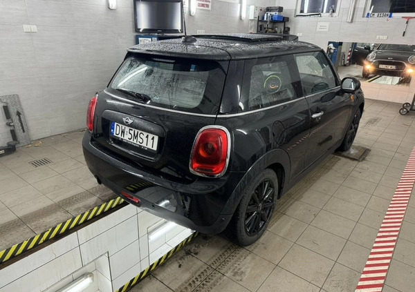 MINI ONE cena 42500 przebieg: 137000, rok produkcji 2016 z Wrocław małe 277